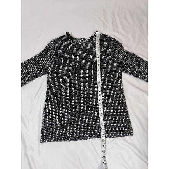 Roolee Brand Sweater Style Blouse with 3 Quarter Sleeves - Picture 5 of 9